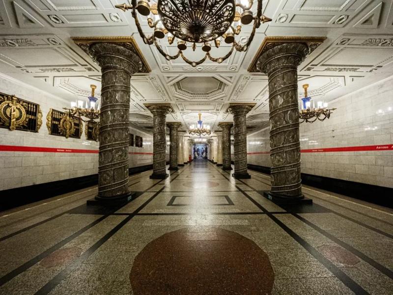 Город для двоих: романтическое путешествие в Санкт-Петербург