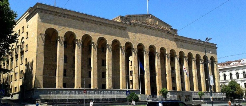 Парламент Грузии проголосовал за новые поправки в законе о туризме