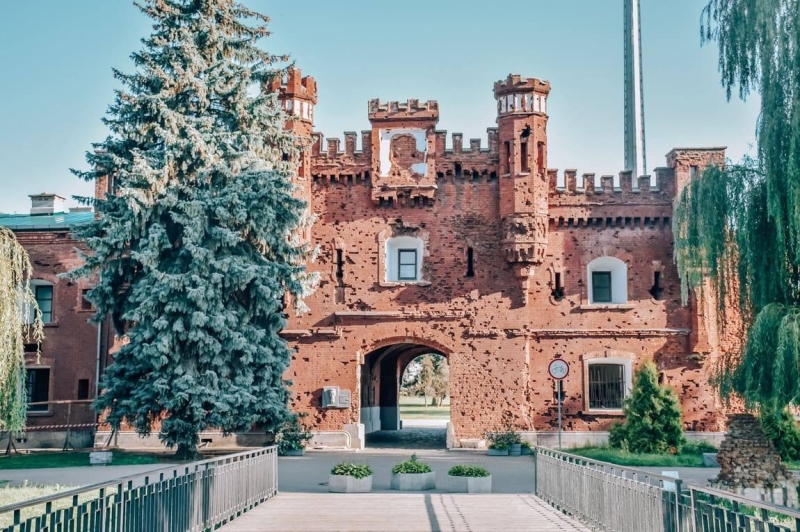 Как добраться в Коссовский замок из Минска и Бреста?