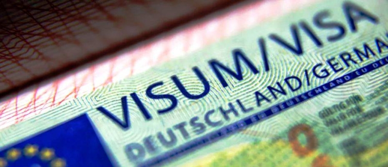 Германия запустила новую визовую систему «Карта возможностей»